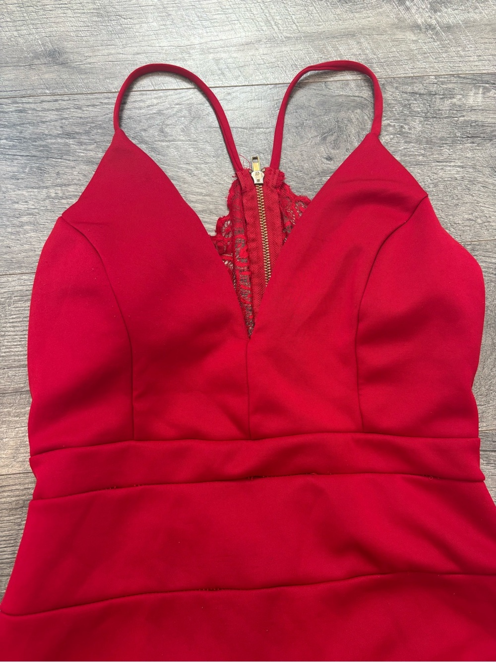 Emerald Sundae Red Lace V-Neck Strappy Bodycon Mini Dress Zipper Women's L - Picture 2 of 9